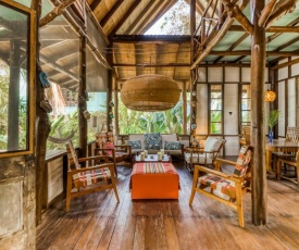 El Ballenato de Bahia Whole House