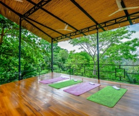 Hermosa Point Jungle Side