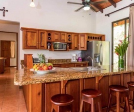 Holiday home near Alturas Wildlife Sanctuary in San Luis