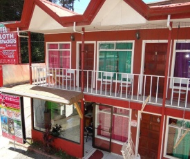 Hotel & Hostel Sloth Backpackers
