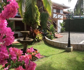 Hotel Cabinas Tropical