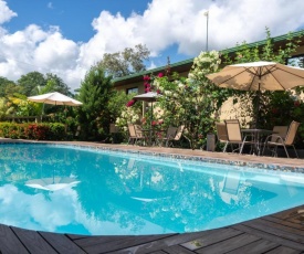 Hotel Margarita and Tour Operator Drake Bay