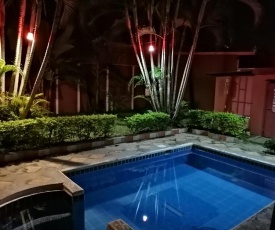 House La Vida Es Bella Quiet,Comfy and Private