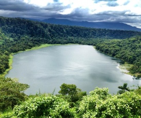 Laguna Hule Crater Casa