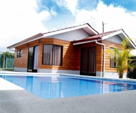 Arenal Sunset House - Book 2 nights and get 1 free