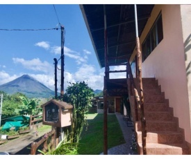 Los Tucanes B&B Upper Room w- Volcano & Lake view