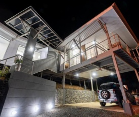 Luxury Romantic getaway with Jacuzzi