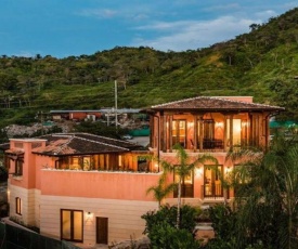 Luxury Spacious Beach Town Villa in Las Catalinas!