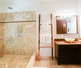Makara Suite Mariposa Ground Floor