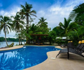 Manatus Hotel