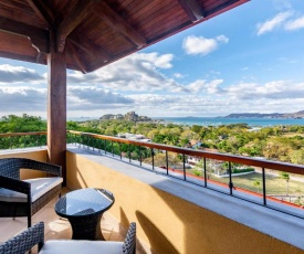 Modern - immaculate unit in Flamingo with spectacular ocean views
