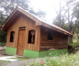 Monteverde Romantic Cottage