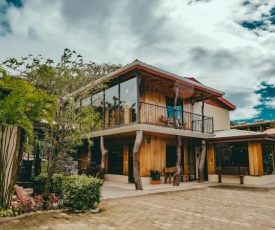 Monteverde Rustic Lodge