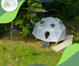 NAIOT GLAMPING DOMES