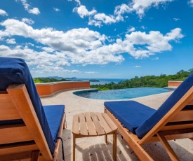 Ocean-view villa above Potrero overlooking two bays