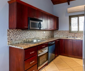 Omega 5, Flamingo 1-Bedroom Ocean-View Condo with Pool