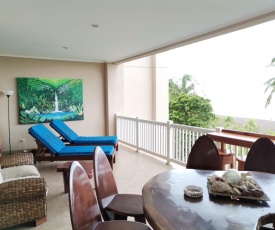 Palms 403