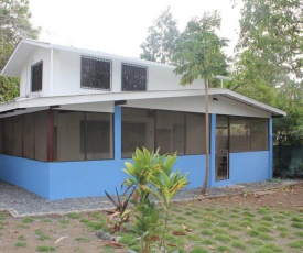 Pavones Point Surf House in Great Location