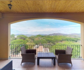 Peninsula 64 Penthouse