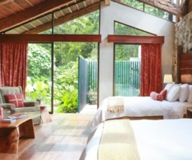 Poas Volcano Lodge