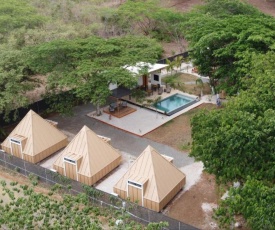 Pyramid Lodge Tamarindo