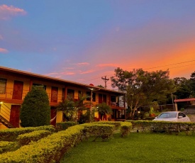 Roca Verde Lodge