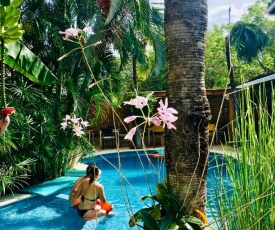 Ten North Tamarindo Beach Hotel