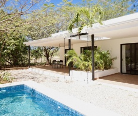 VILLA MAJ - Tamarindo Private Bungalow