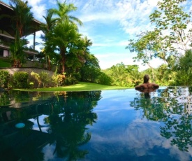 Villa Paraiso Estate