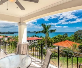 2-Bedroom Ocean-View Condo in Flamingo with Pool