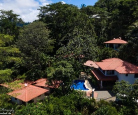 Casa del Toucan
