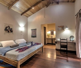 Casa Koda Beach Front